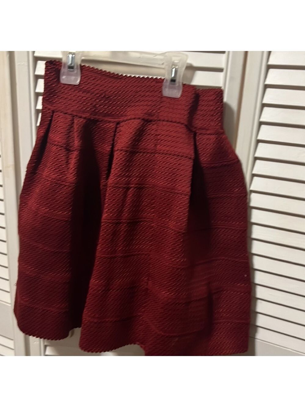 Girl skirt - Picture 3 of 3